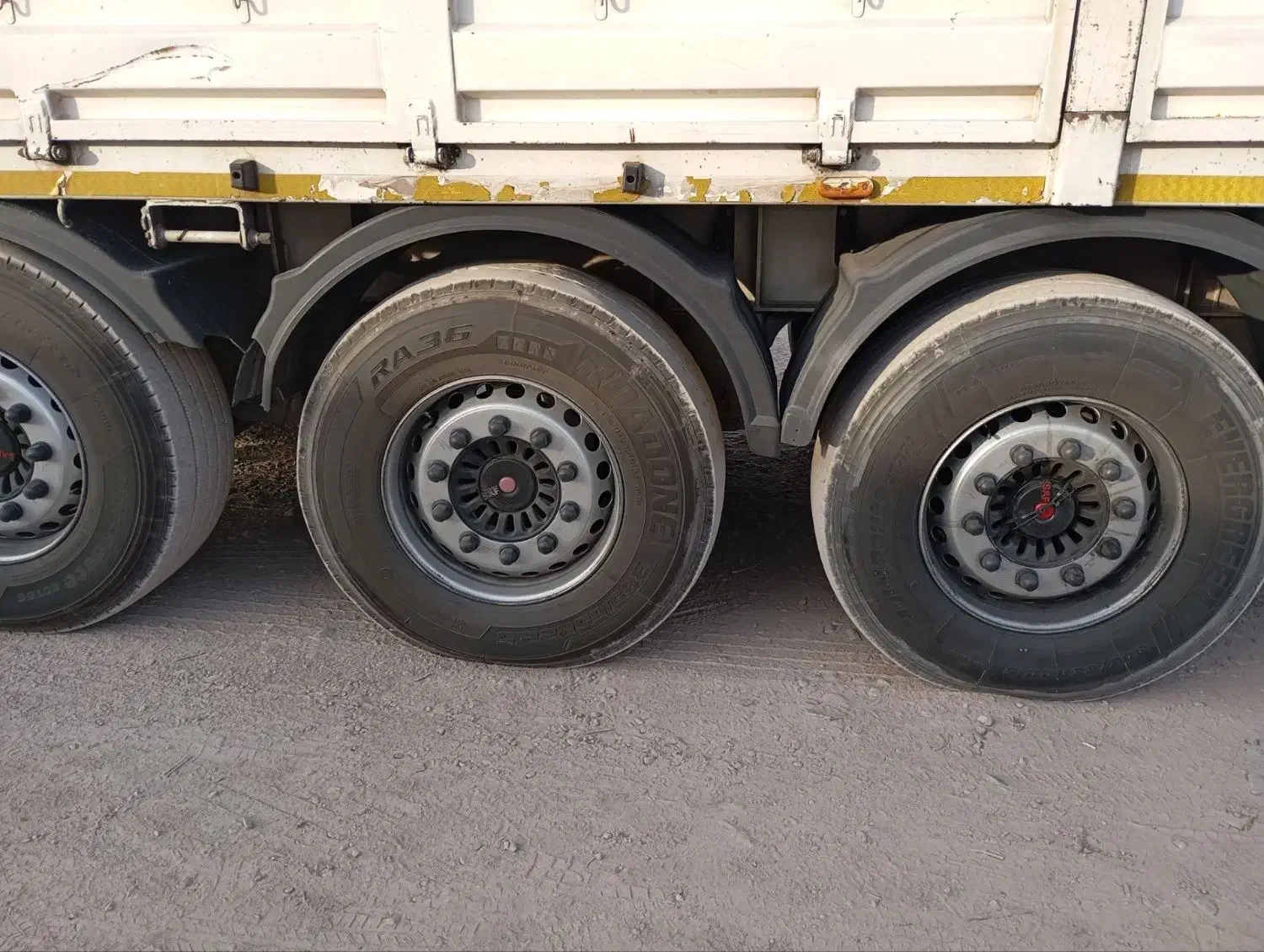 کفی|خودرو سنگین|بردسیر, |دیوار