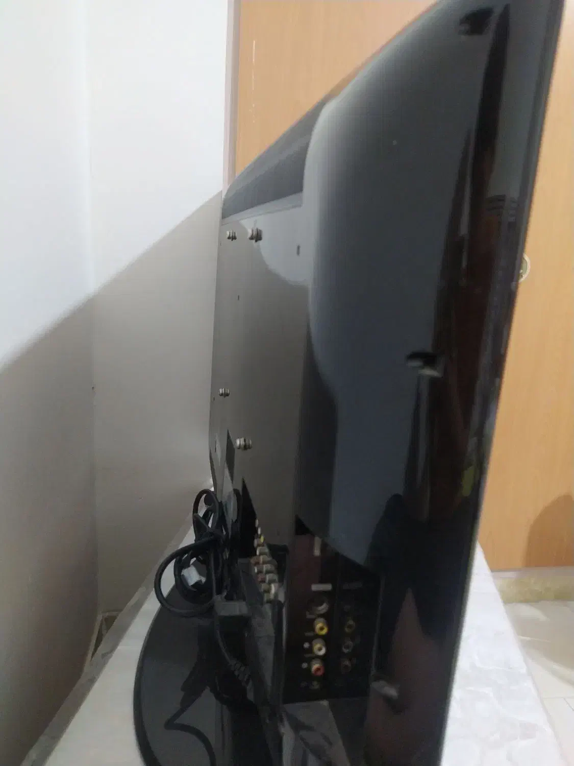 تلویزیون سامسونگ|تلویزیون و پروژکتور|گلپایگان, |دیوار