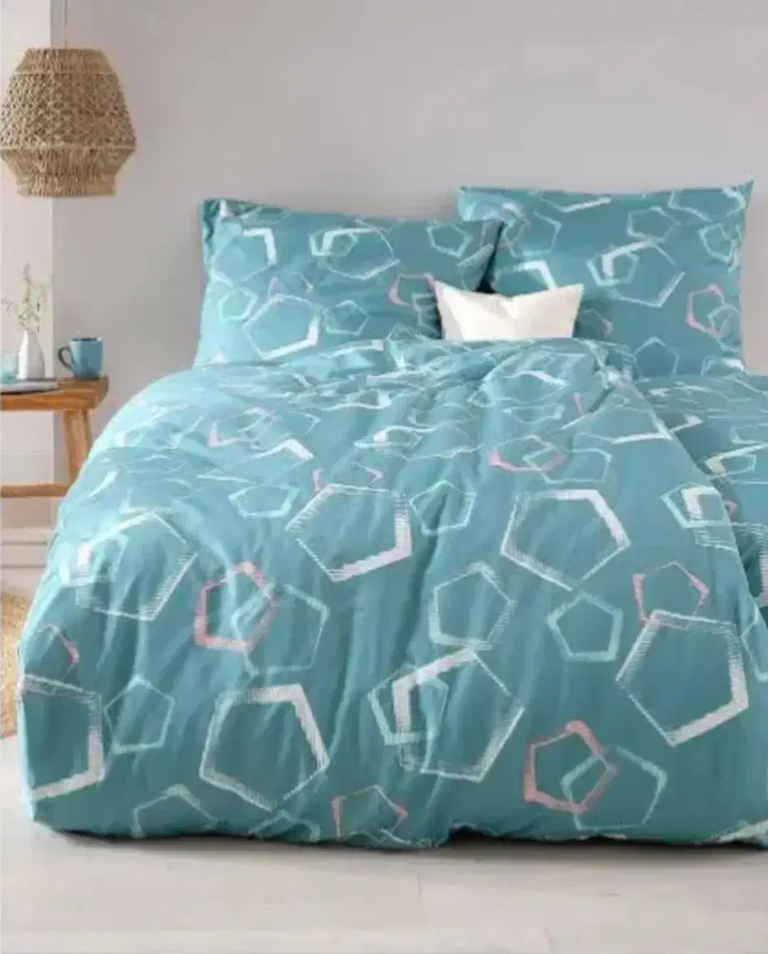 فروش چند دست لحاف تشک بالش|رختخواب، بالش، پتو|اردبیل, |دیوار