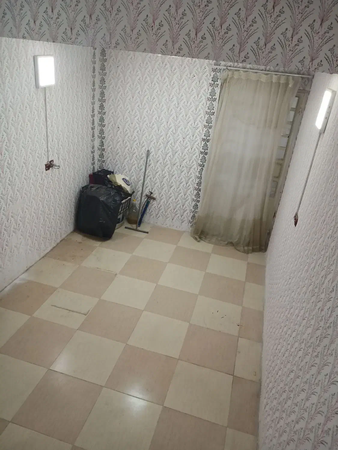 اجاره مغازه بر بلوار عباسپور  /  املاک حافظ|اجارهٔ مغازه و غرفه|سیرجان, |دیوار