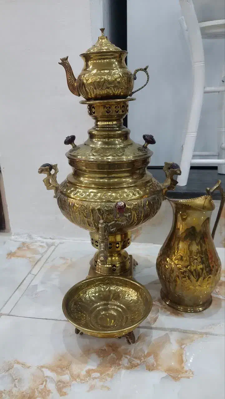 سماورطلایی برنجی|سماور، چای‌ساز، قهوه‌ساز|اقبالیه, |دیوار