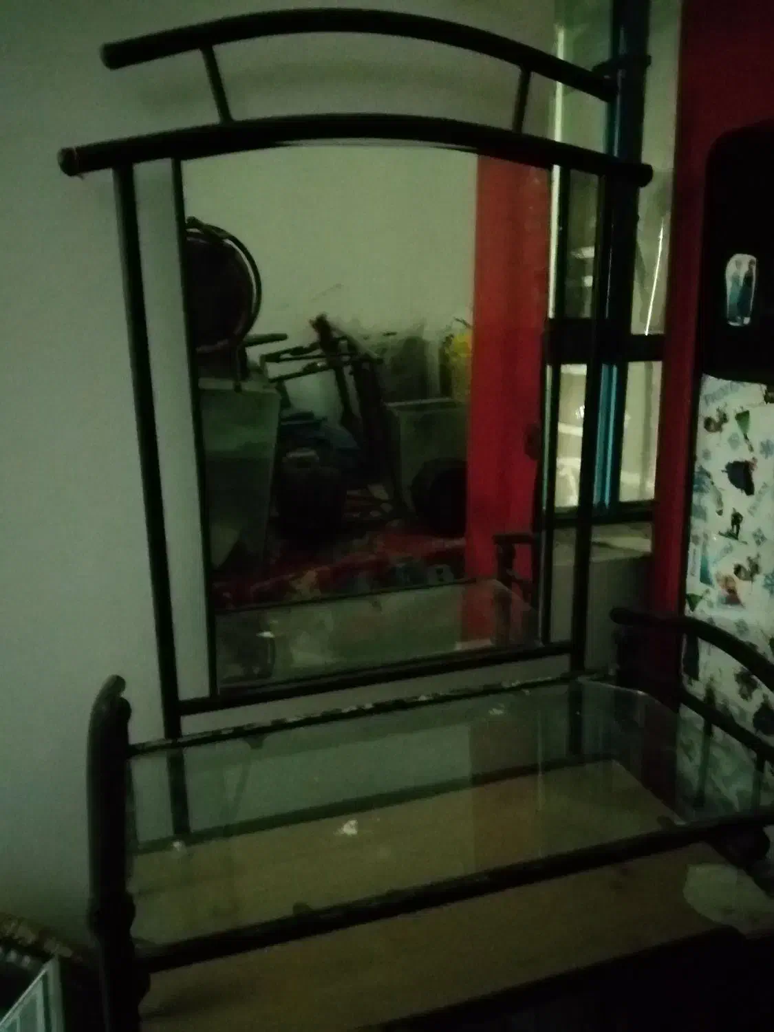 آینه ایستاده|آرایشگاه و سالنهای زیبایی|برازجان, |دیوار