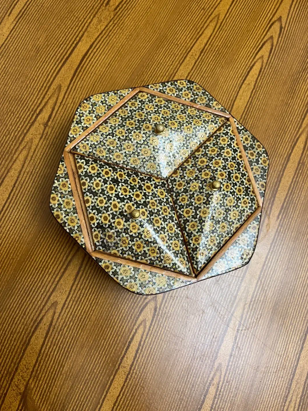 شکلات خوری چوبی خاتم کاری سه درب|صنایع دستی و سایر لوازم تزئینی|ری, صفاییه (چشمه علی)|دیوار