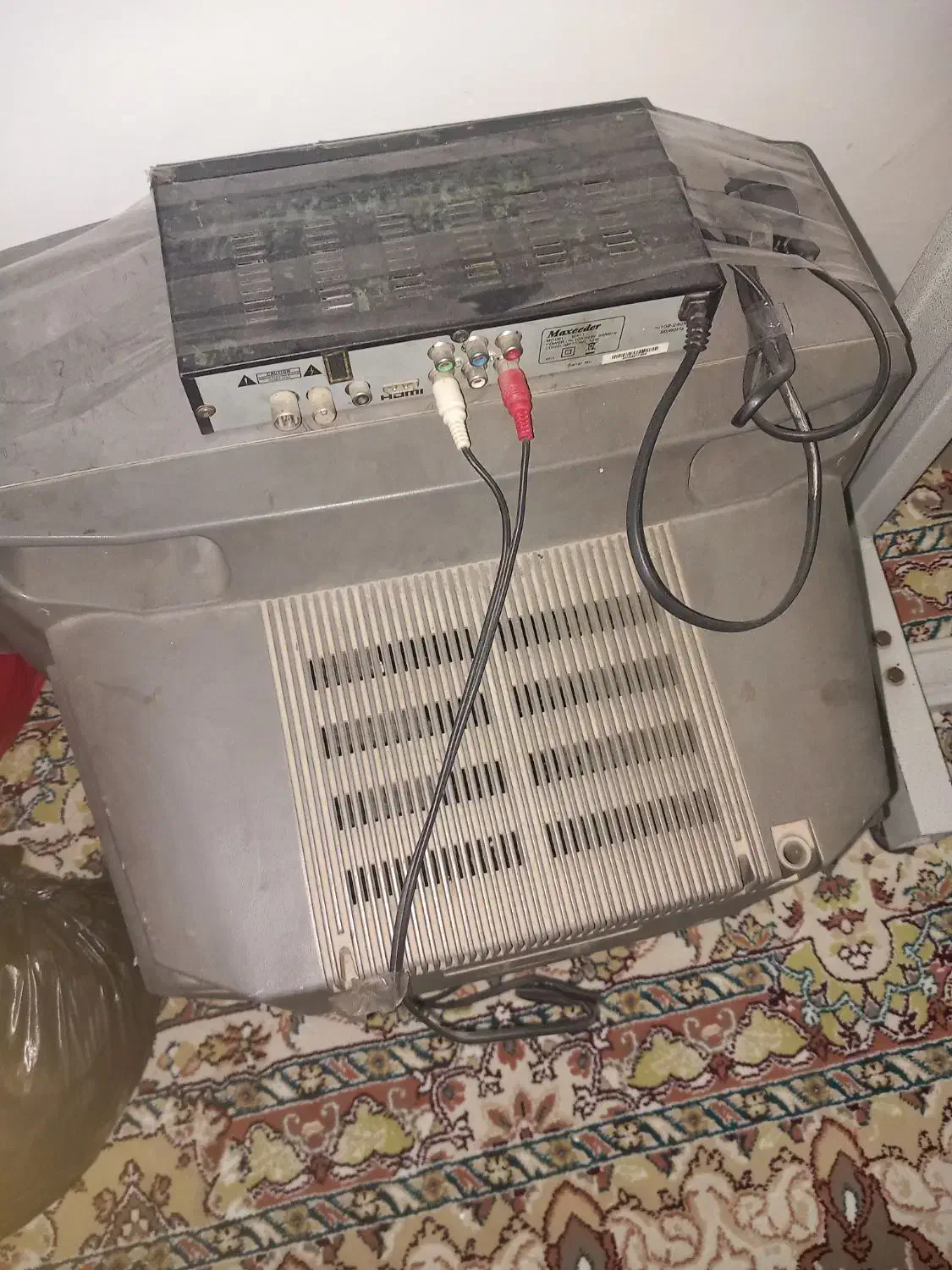 تلویزیون ۱۴اینچ ..بهمراه دستگاه گیرنده وکنترل|تلویزیون و پروژکتور|اهواز, کوی مهدیس|دیوار