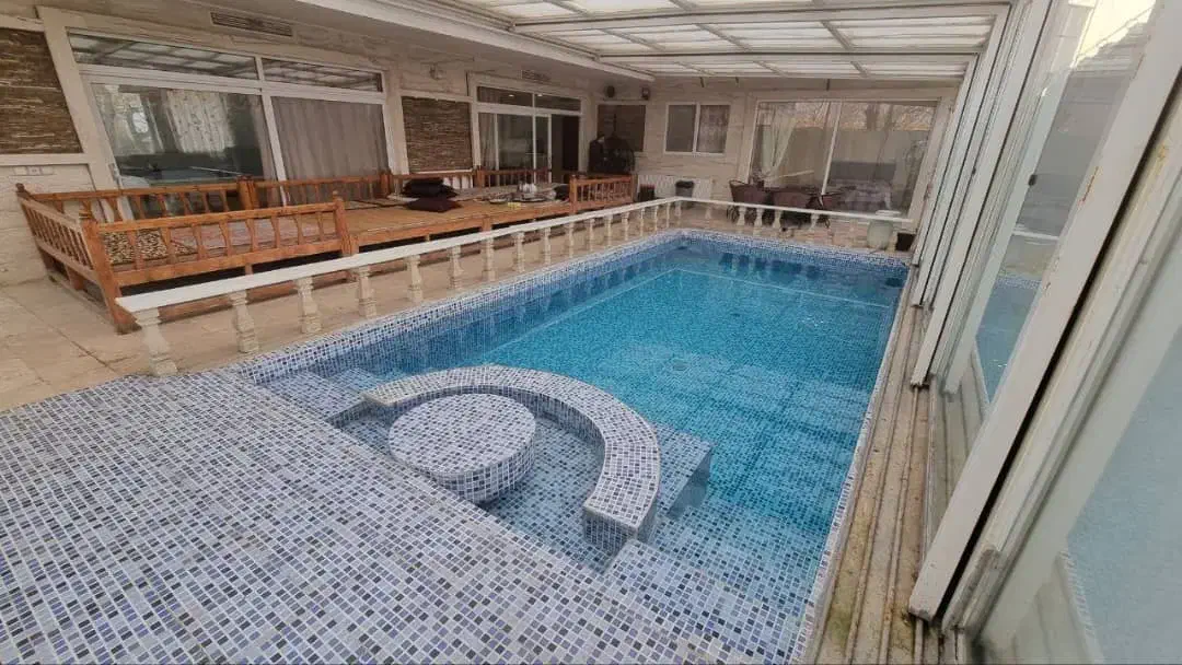 ویلای استخر سرپوشیده در آتشگاه|اجارهٔ کوتاهمدت ویلا و باغ|خمینیشهر, |دیوار