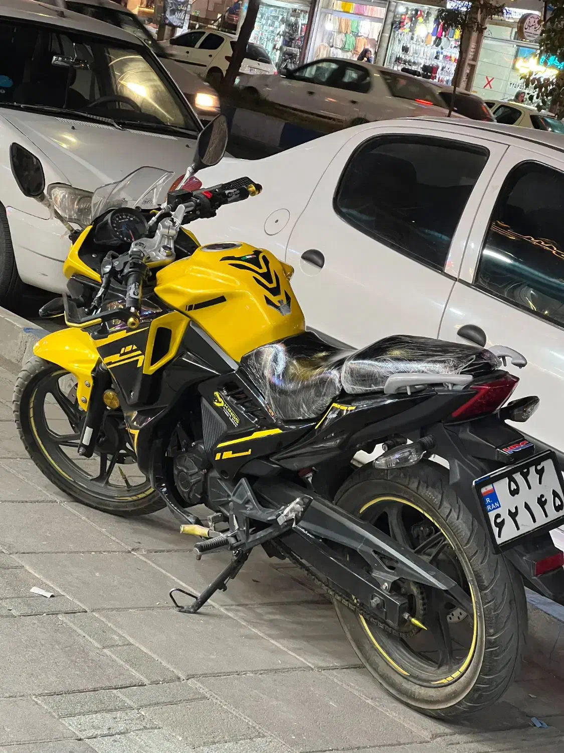 موتور مگلی مدل 1400 زرد خوش رخ|موتورسیکلت|محمدیه-قزوین, |دیوار