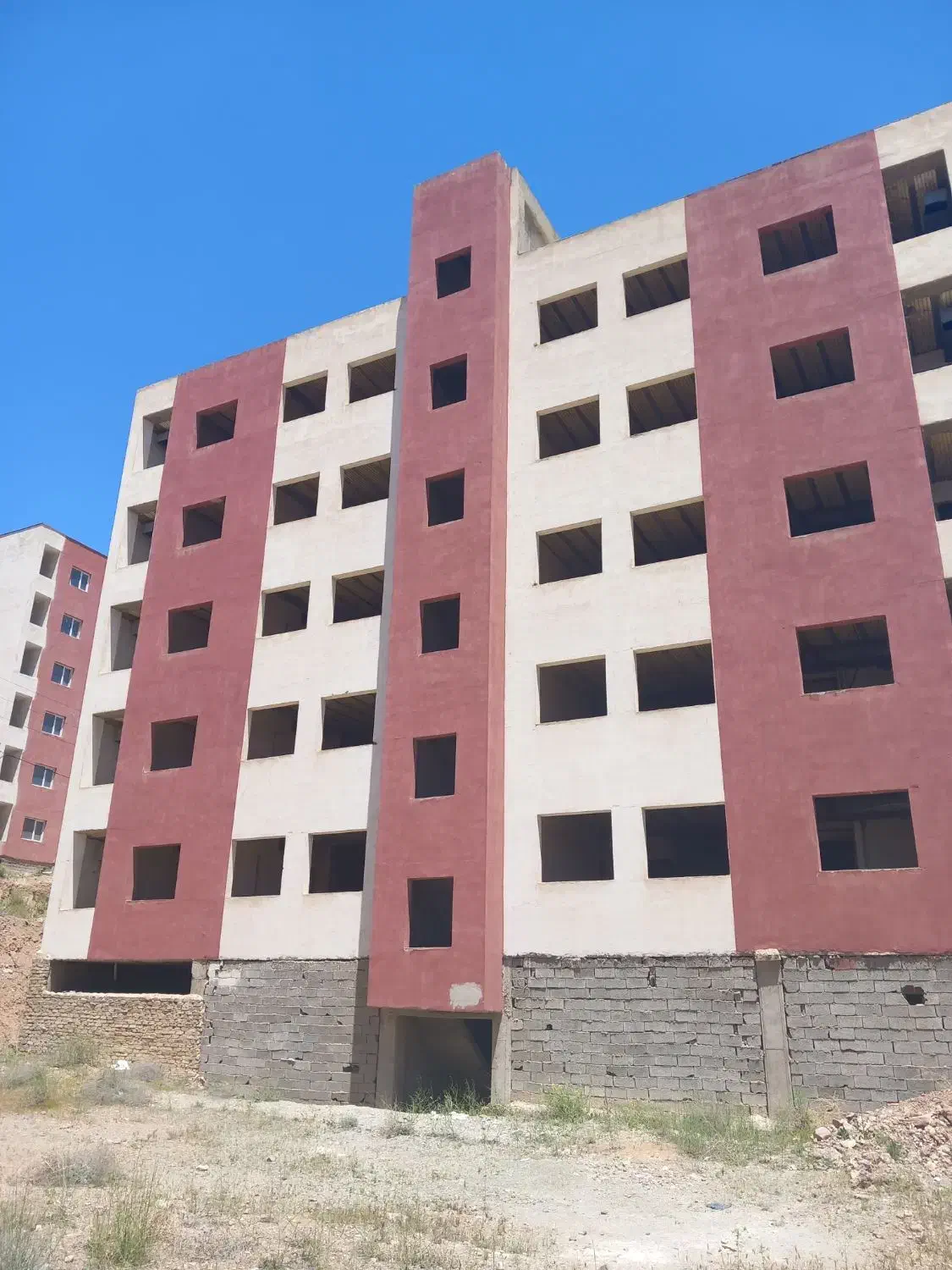 فروش تخصصی واحدهای در حال ساخت نزدیک به تحویل|فروش آپارتمان|هشتگرد, شهرک گلها|دیوار