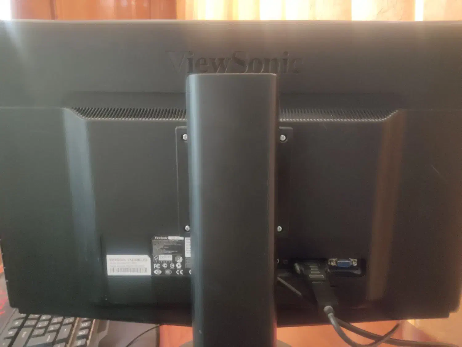 مانیتور ۲۴ اینچ ویوسونیک|قطعات و لوازم جانبی رایانه|شهرضا, |دیوار