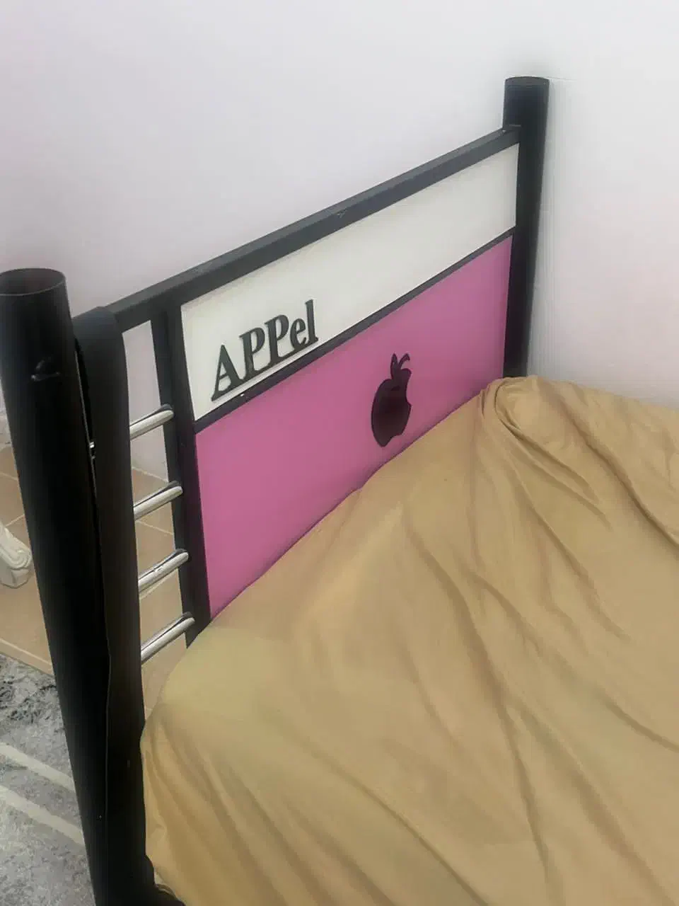 تخت خواب یک نفره نو|تخت و سرویس خواب|شیراز, شهرک سعدی|دیوار