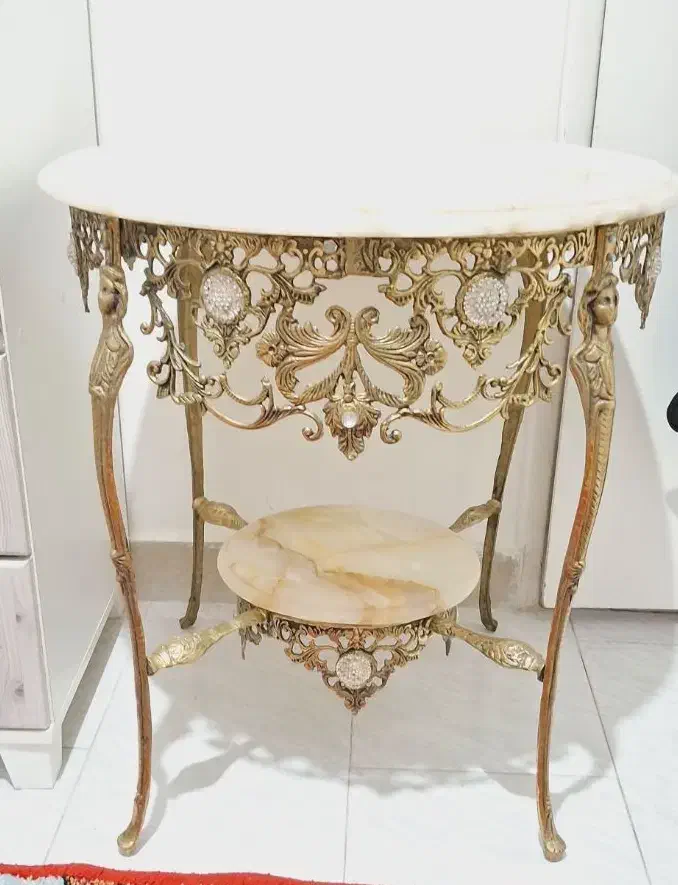 میز برنجی بزرگ|صنایع دستی و سایر لوازم تزئینی|کرج, گلشهر|دیوار