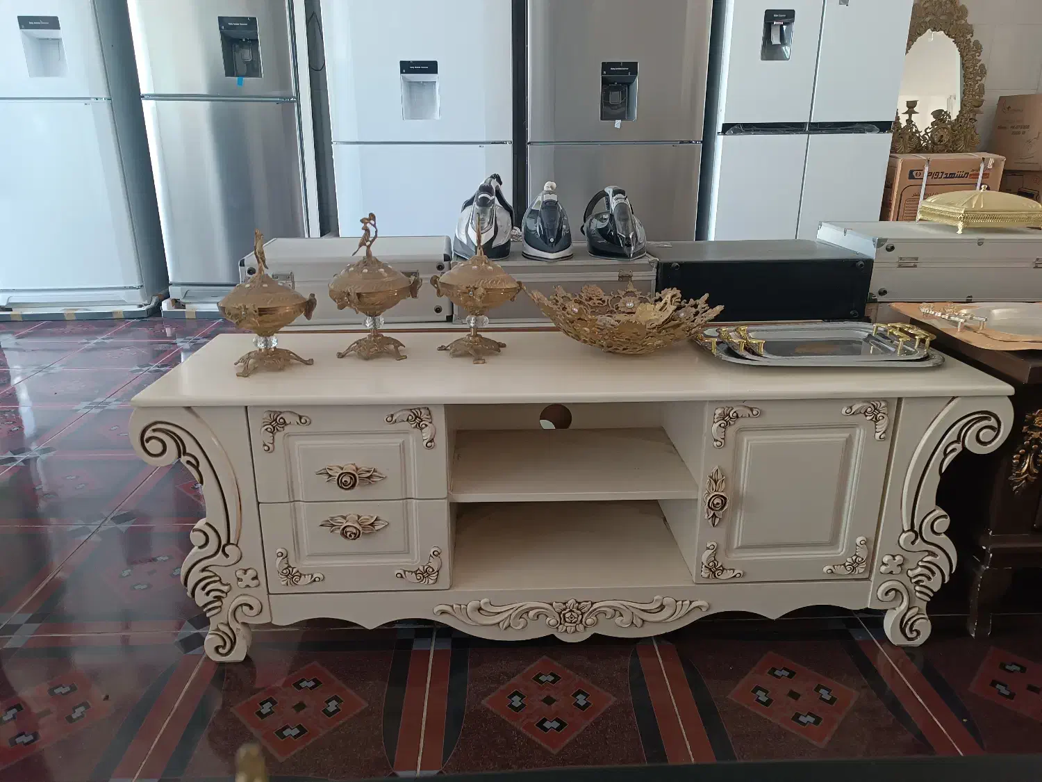 ۲۰ عدد بوفه و10میزتلوزیون بعلت تغییر شغل|بوفه، ویترین، کنسول|خدا آفرین, |دیوار