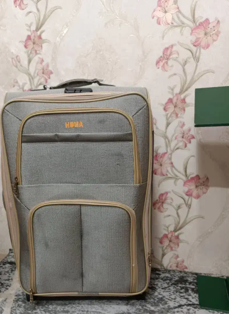 چمدان استفاده نشده است|کیف، کفش، کمربند|نسیمشهر, |دیوار