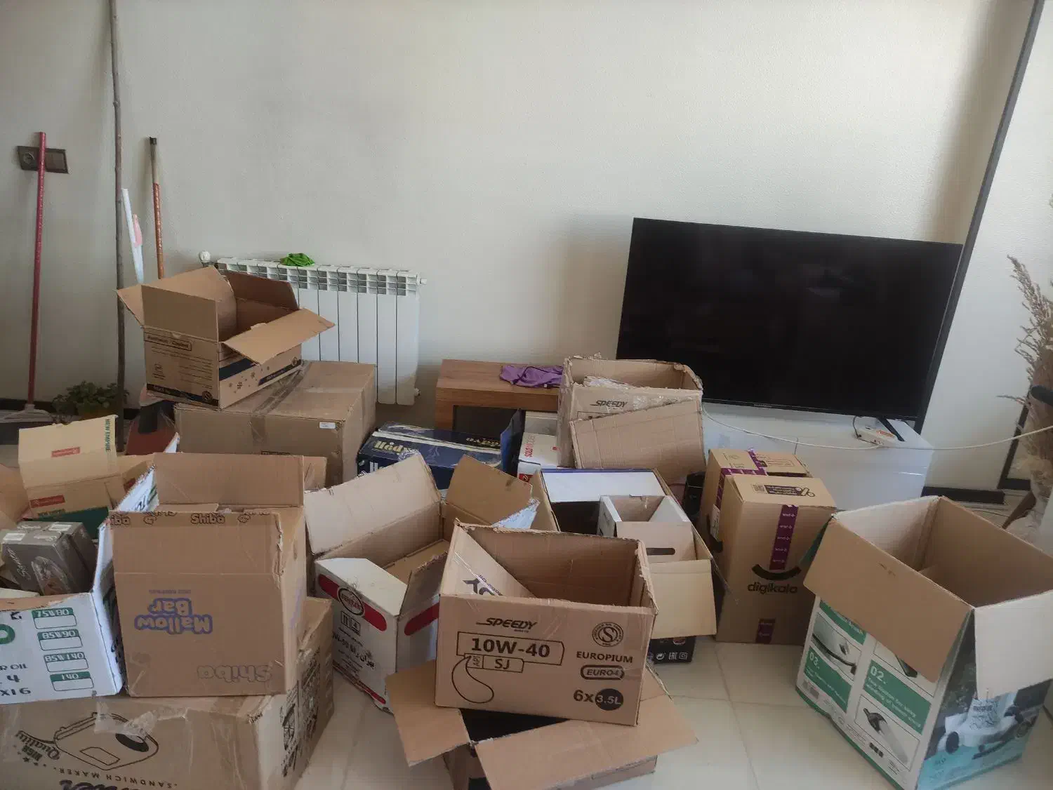 کارتن های محکم و جادر مناسب اسباب کشی|حراج|شاهین‌شهر, شهرک گلدیس|دیوار