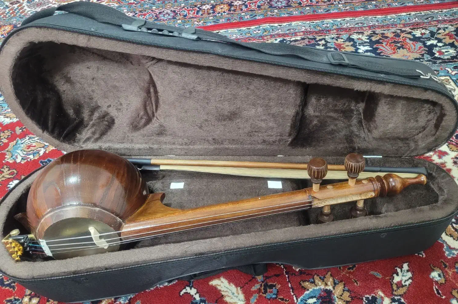 کمانچه|سازهای سنتی|زاهدان, |دیوار