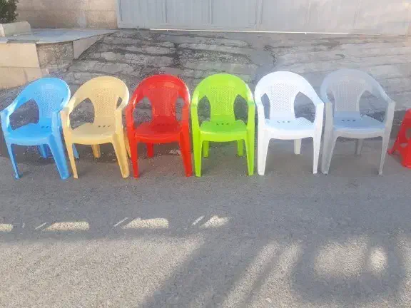 صندلی پلاستیکی دسته دار پشت حصیری|میز و صندلی غذاخوری|کازرون, |دیوار