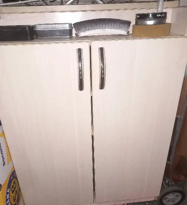 جاکفشی|جاکفشی، کمد، دراور|رشت, شهرک قدس|دیوار