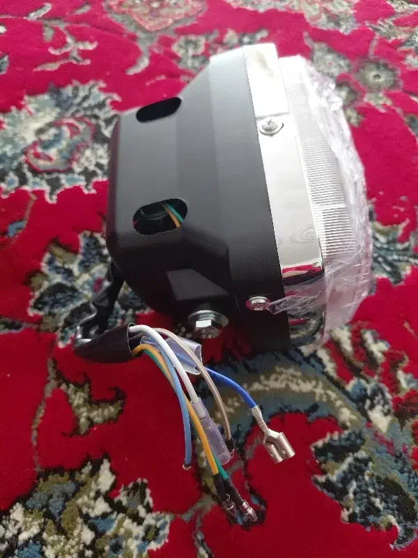 کاسه چراغ|لامپ و چراغ|خسروشاه, |دیوار