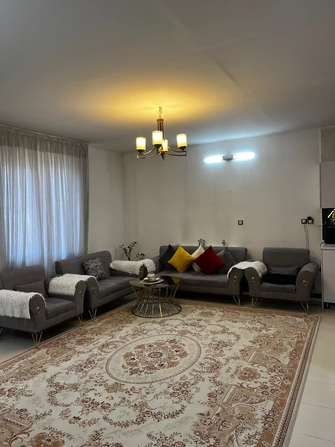 فروش منزل آپارتمانی شیک وتمیز|فروش آپارتمان|تیران, |دیوار