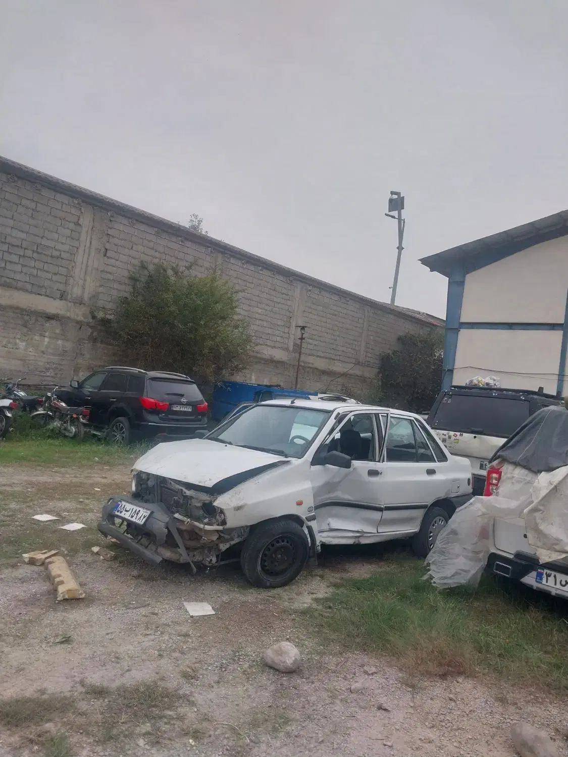 فروش پراید تصادفی|خودرو سواری و وانت|پل سفید, |دیوار