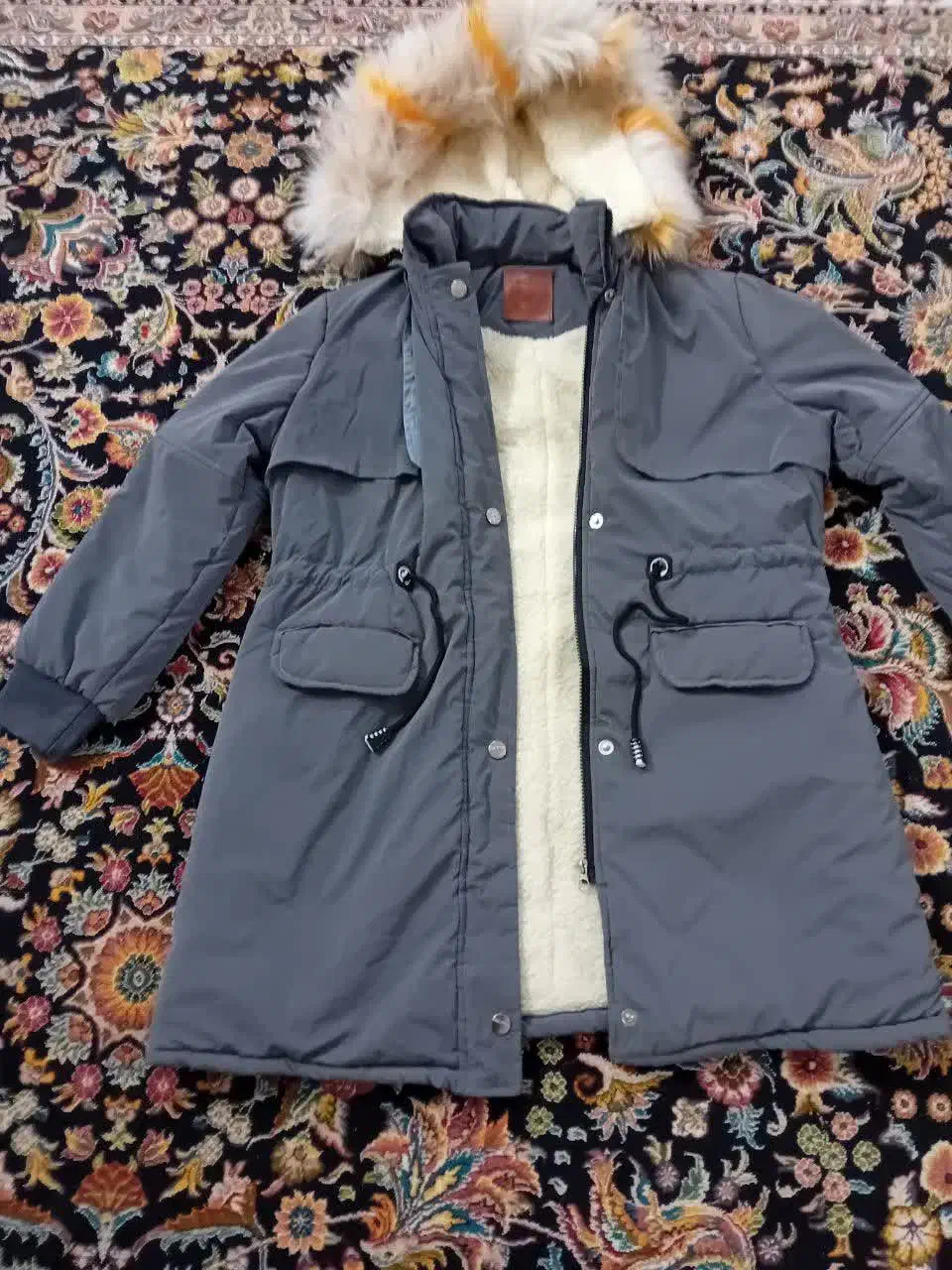 کاپشن کاملا نو|لباس|اراک, |دیوار