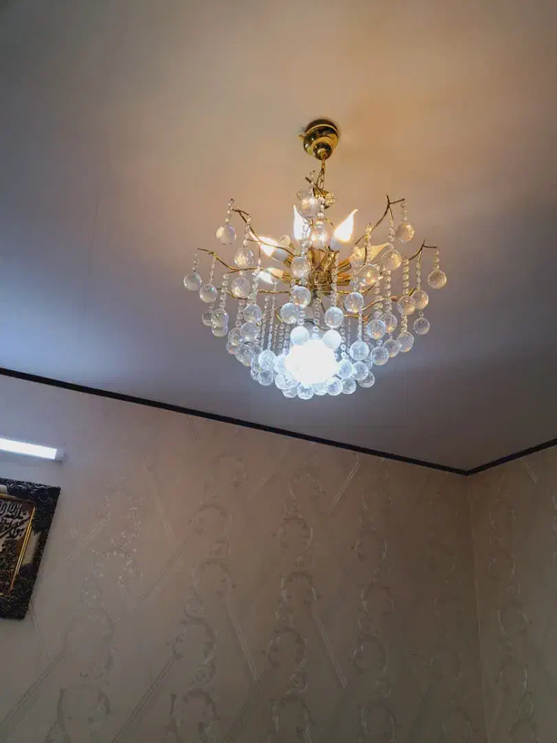 دو عدد لوستر در حد نو|لوستر و چراغ آویز|شیراز, شهرک کوشکک|دیوار