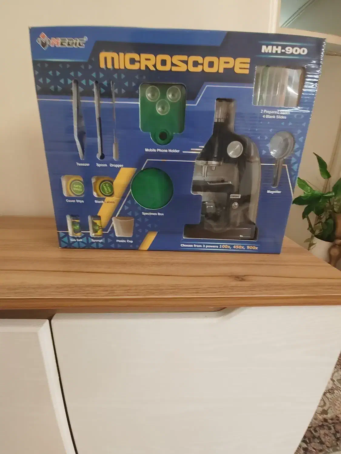 یک میکروسکوپ با یک تلسکوپ و یک بازی راز هیتلر|کلکسیون و سرگرمی|تهران, مشیریه|دیوار