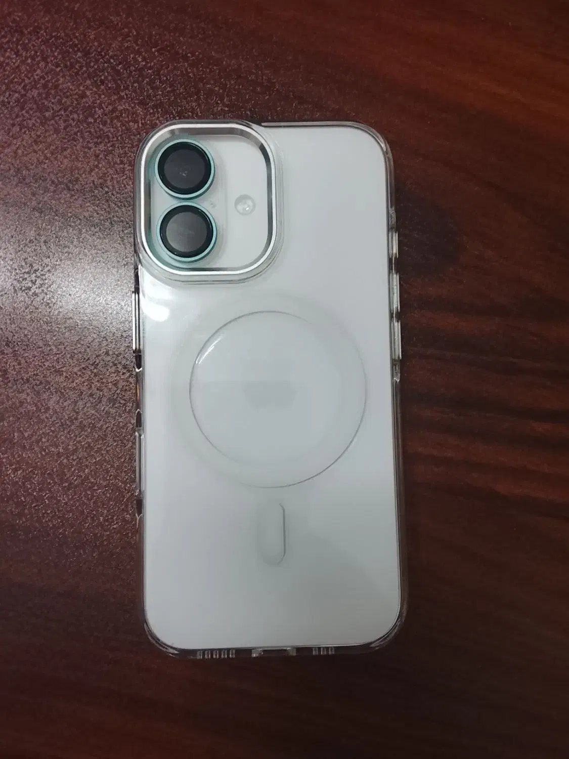 گوشی ایفون ۱۶ نرمال|موبایل|تهران, منیریه|دیوار