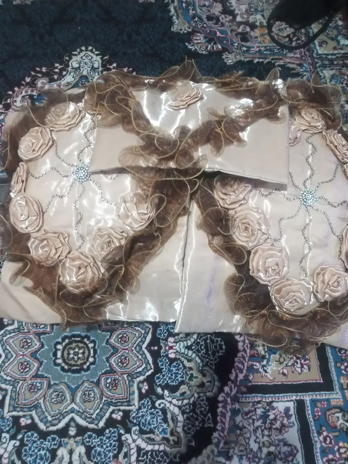 فروش روتختی و تور حجله عروس|رختخواب، بالش، پتو|شیراز, معالیآباد|دیوار