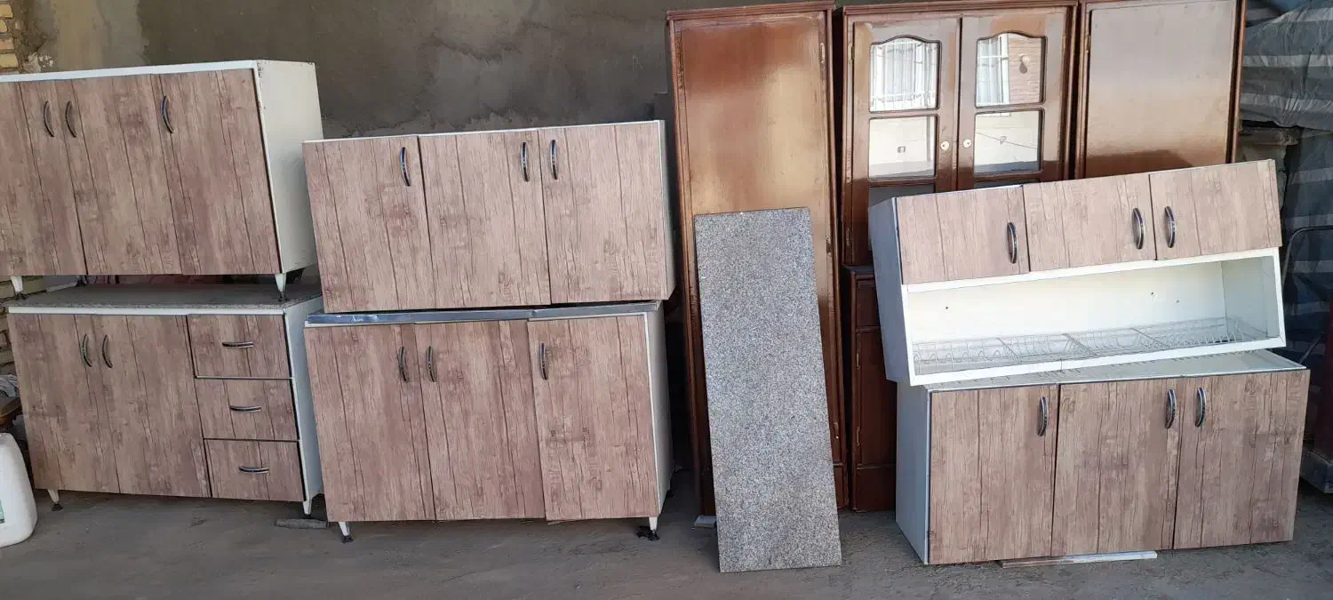 کابینت ام دی اف و گاز سه شعله قدیم|آب‌چکان و نظم‌دهنده ظروف|لالجین, |دیوار