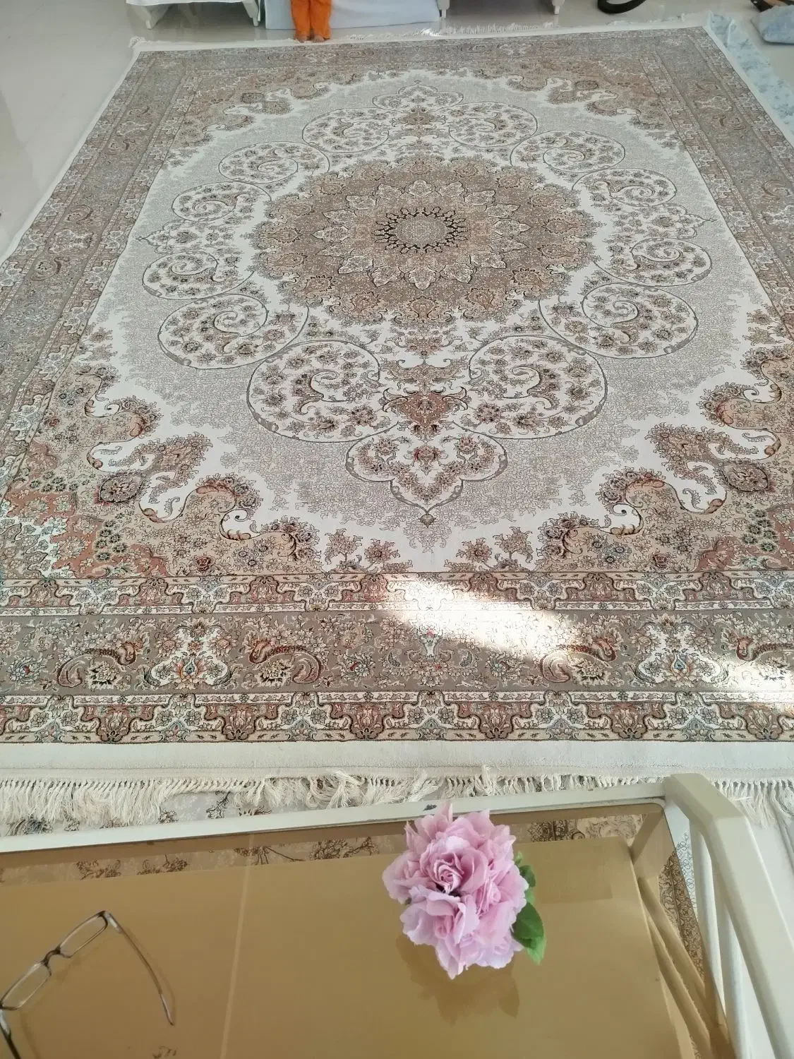 فرش ۷۰۰ شانه دست بافت گونه بسیار نرم و سنگین وزیبا|فرش|سنندج, |دیوار