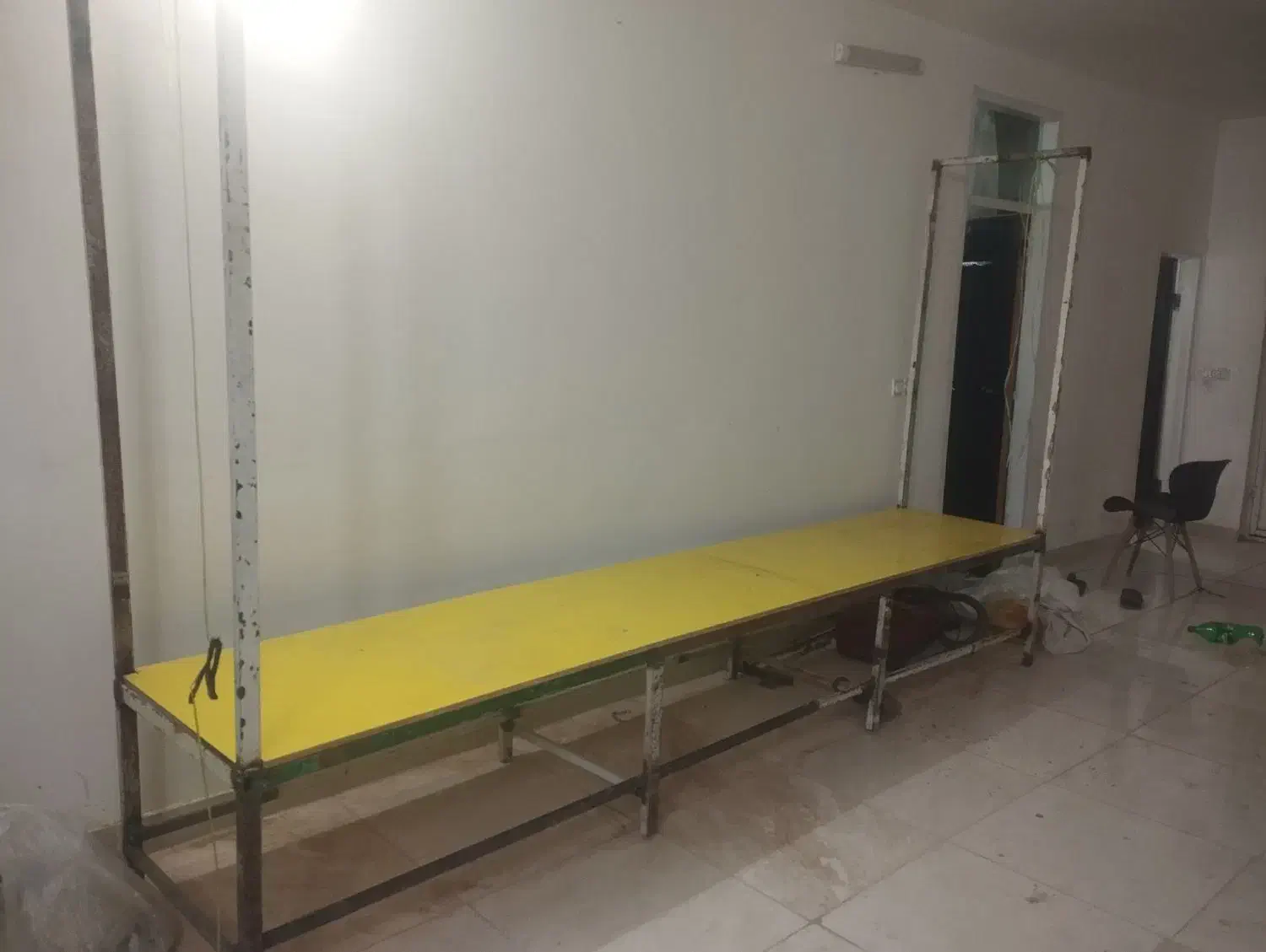 میز آهنی|صندلی و نیمکت|سبزوار, خسروجرد|دیوار