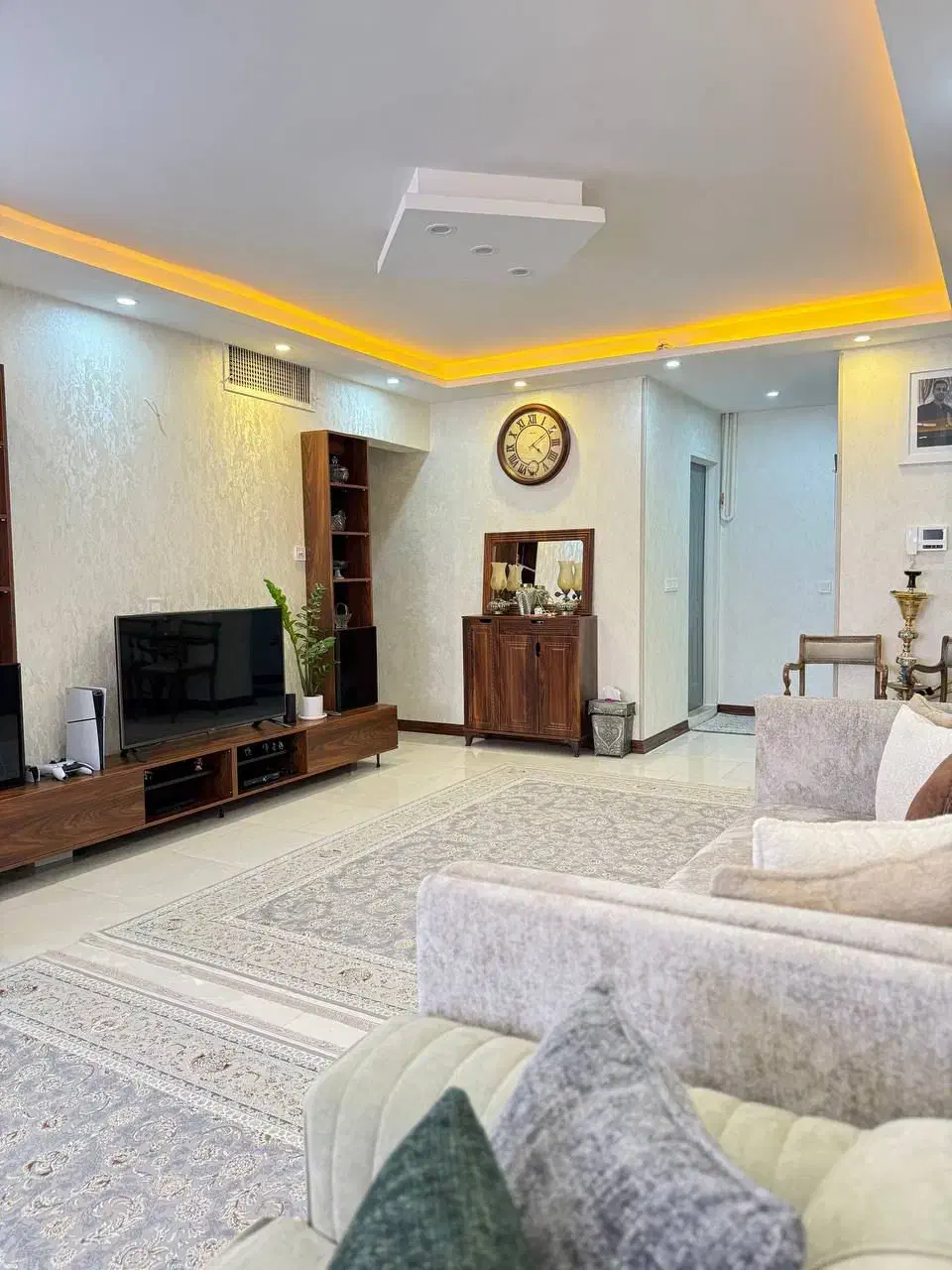 اپارتمان طبقه هشتم،بلوک ساکن دار،۸۵متری|فروش آپارتمان|پردیس, فاز ۲|دیوار