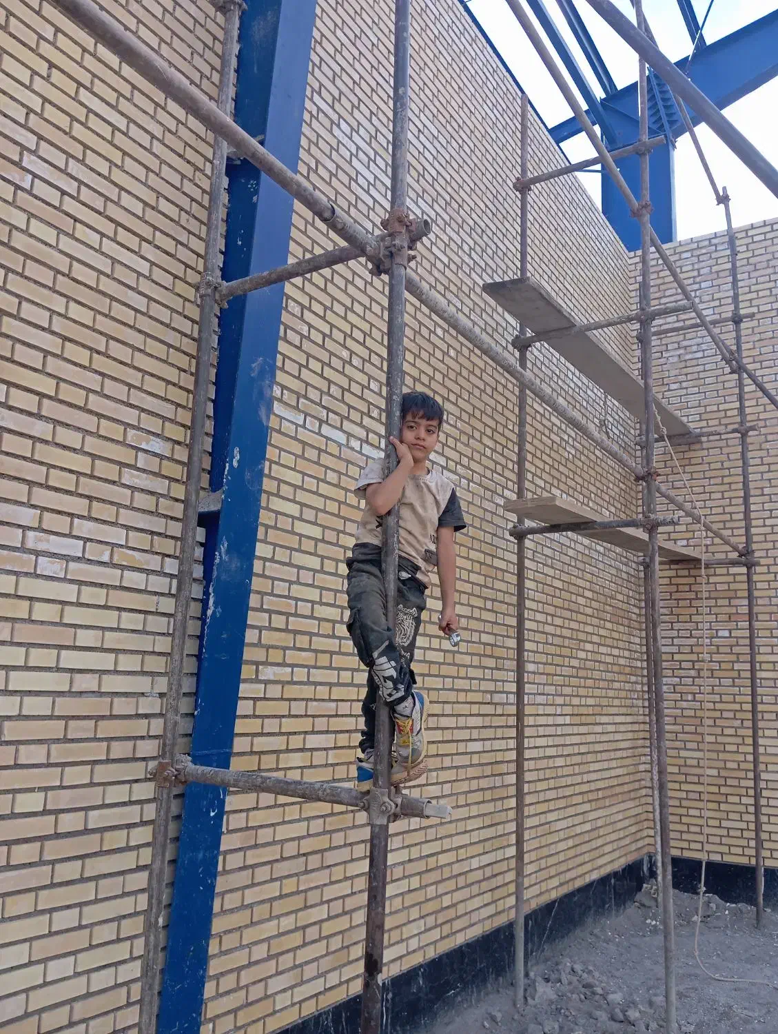 نصب داربست فلزی و لوله داربس|خدمات پیشه و مهارت|قم, ولیعصر|دیوار