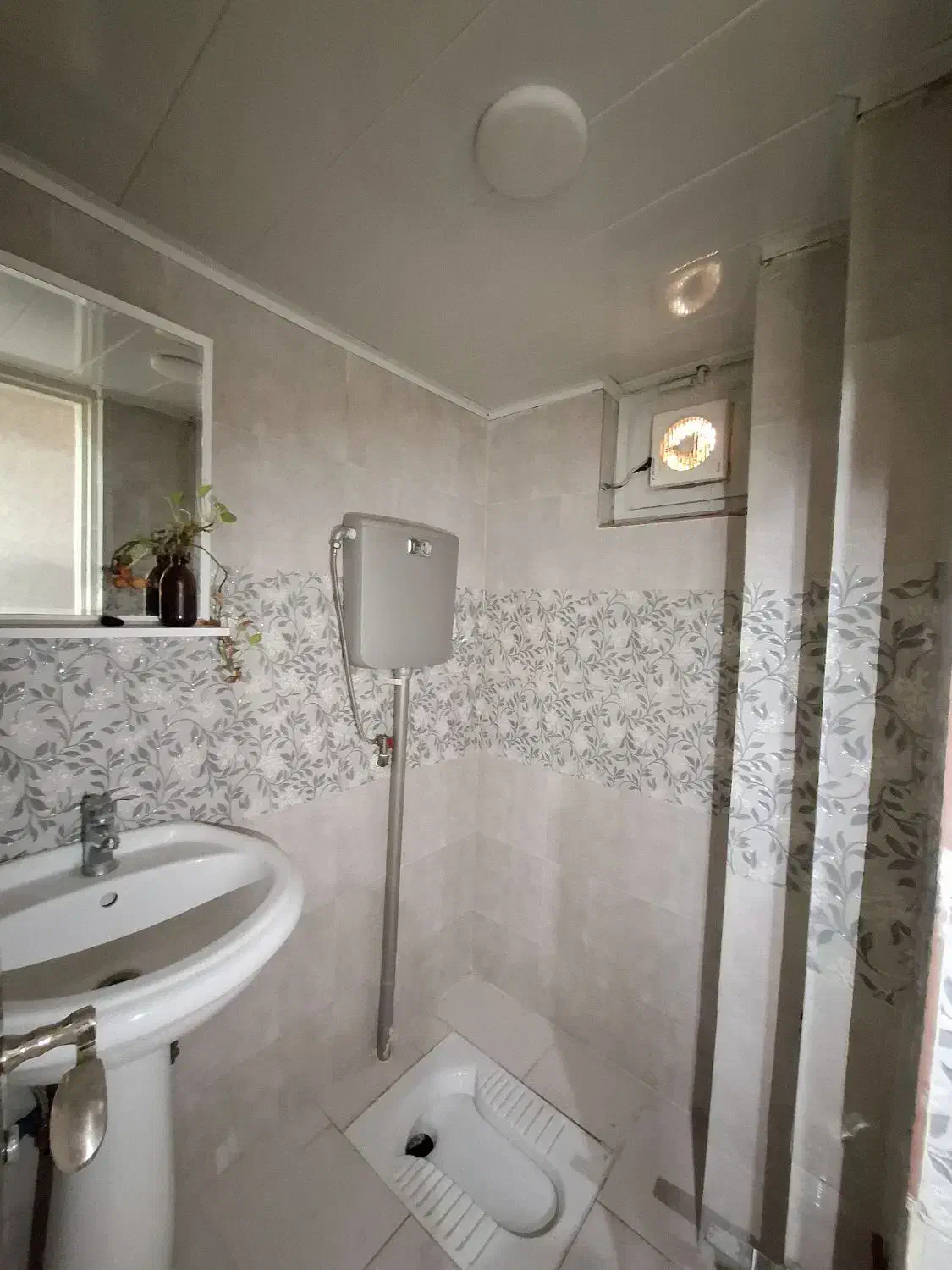 90m/لوکیشن قوی کارخانه قند/تخلیه/مرتب|اجارهٔ آپارتمان|کرج, کارخانه قند|دیوار