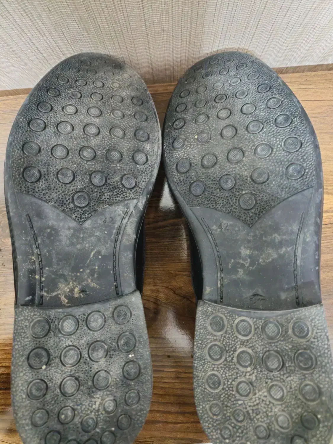 کفش چرم تمیز و سالم|کیف، کفش، کمربند|گنبد کاووس, |دیوار