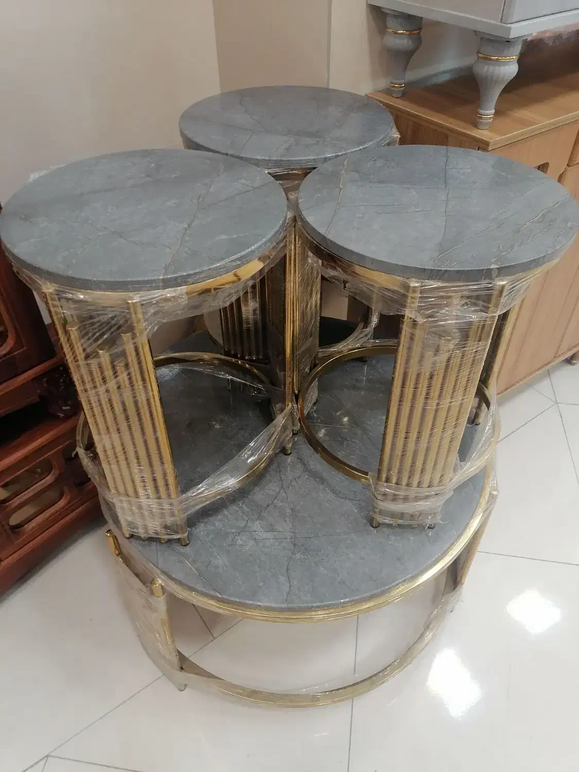 تخفیف ویژه جلومبلی فلزی|مبلمان خانگی و میز عسلی|نجف‌آباد, باغ ملی|دیوار