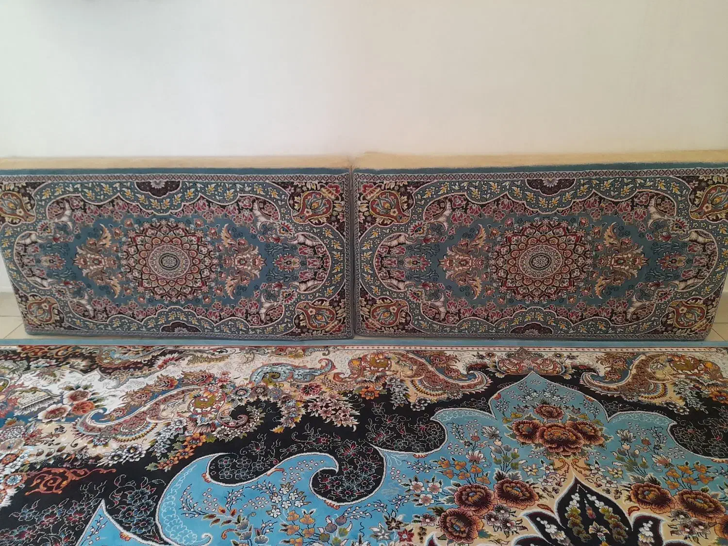 پشتی|پشتی|چهاردانگه (تهران), |دیوار
