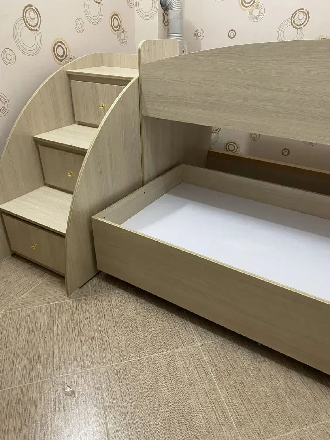 تخت 2 طبقه|تخت و سرویس خواب|طرقبه, |دیوار