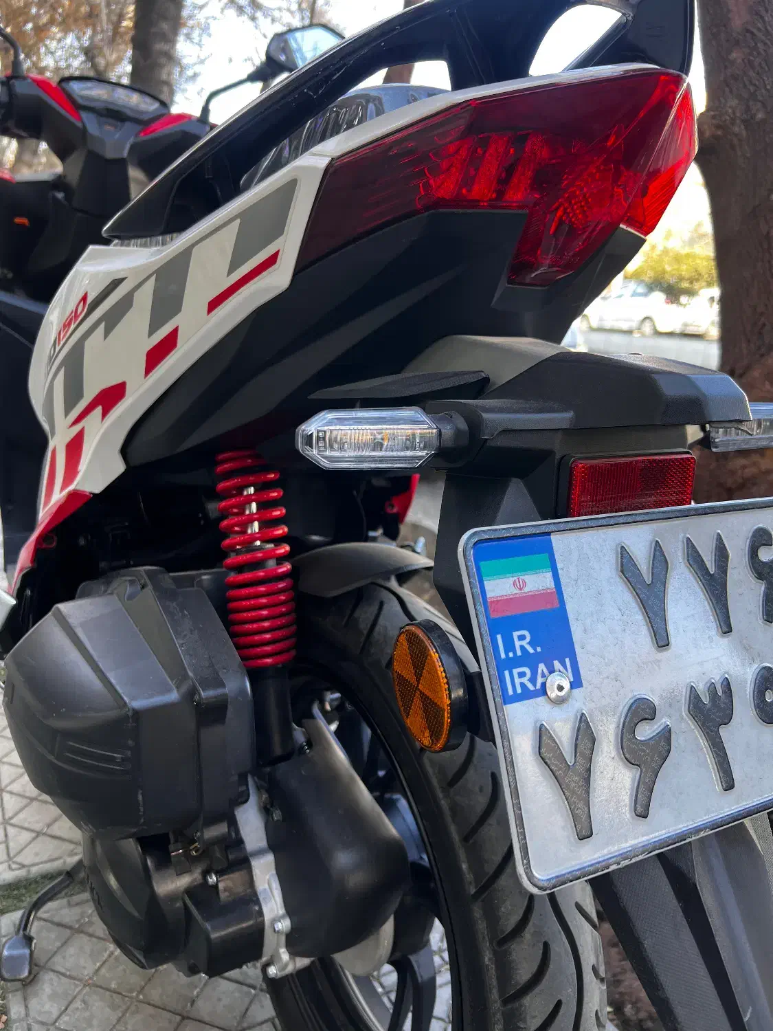 موتور کلیک واریو 150 اسپیشیال تک رنگ خاص. درحد صفر|موتورسیکلت|شاهرود, |دیوار