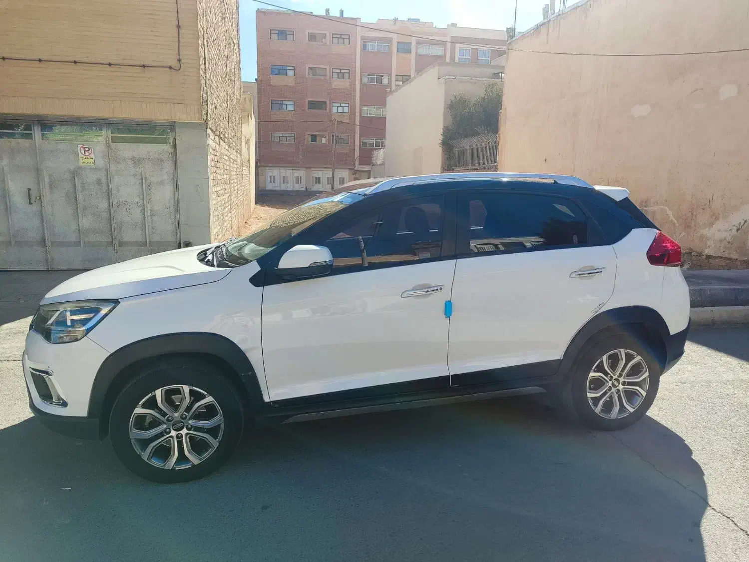 ام وی ام ایکس ۲۲|خودرو سواری و وانت|شاهین‌شهر, امام حسین|دیوار