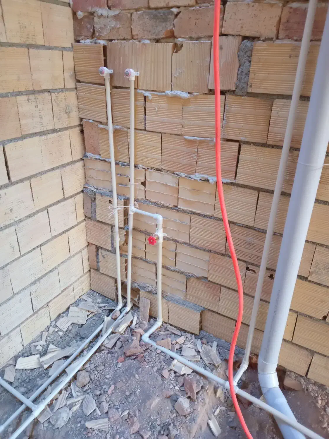 تعمیرات و لوله کشی اب و فاضلاب ساختمان تضمینی|خدمات پیشه و مهارت|ارومیه, |دیوار