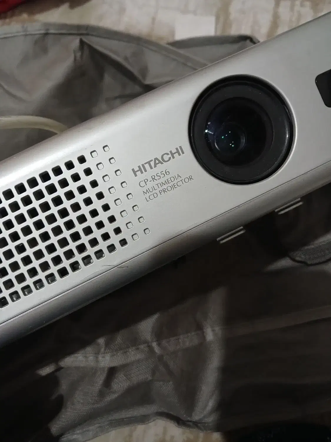 پروژکتور هیتاچی|تلویزیون و پروژکتور|تهران, مجیدیه|دیوار