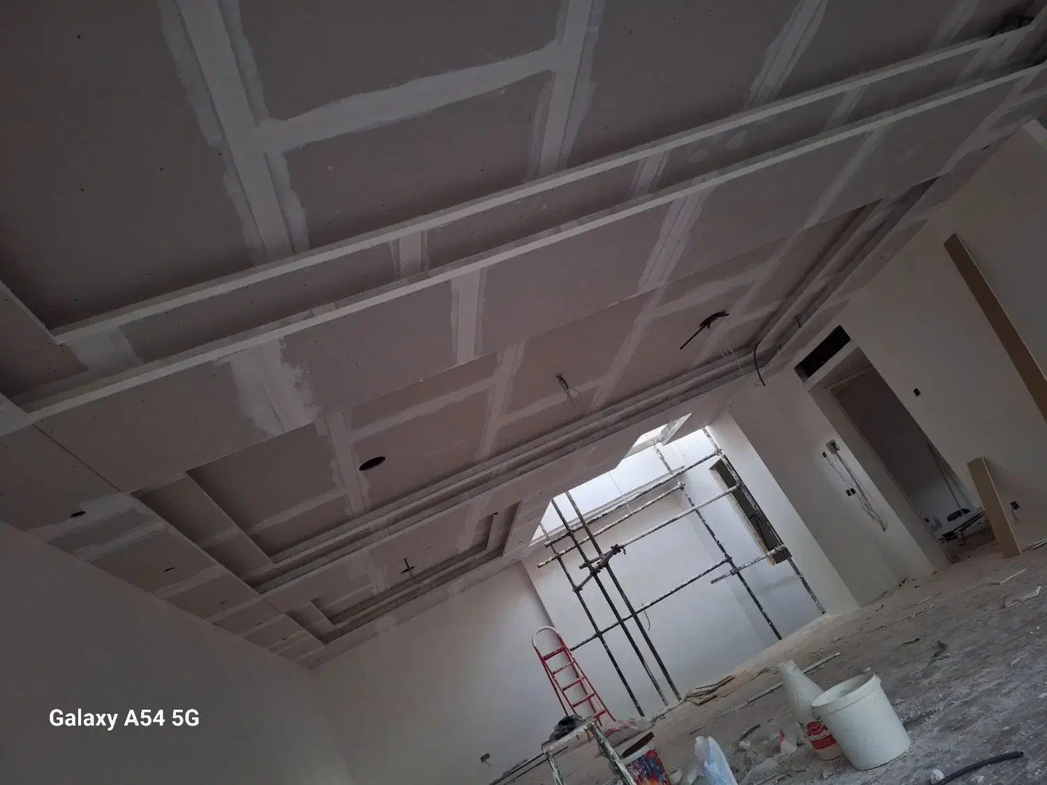 شاگرد کناف|استخدام معماری، عمران و ساختمانی|همدان, |دیوار