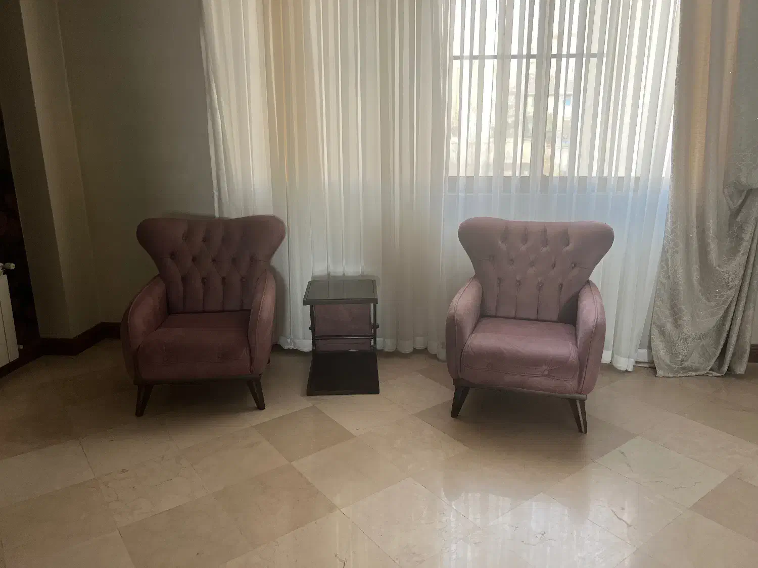 دوعدد مبل ومیز|مبلمان خانگی و میز عسلی|تهران, ازگل|دیوار