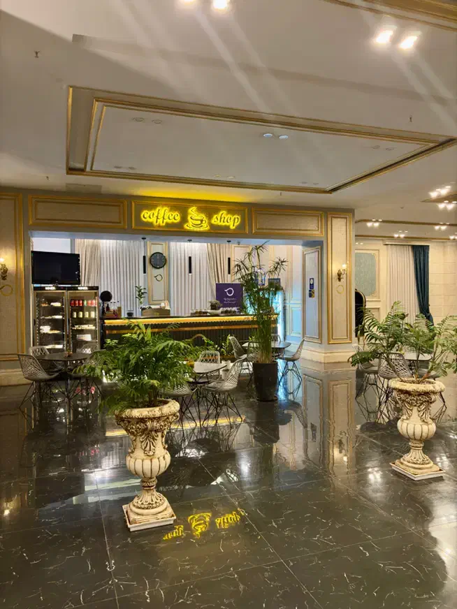 ۱۹۵متر/برج باغ/امکانات هتلینگ/تمدید سالانه/فوری