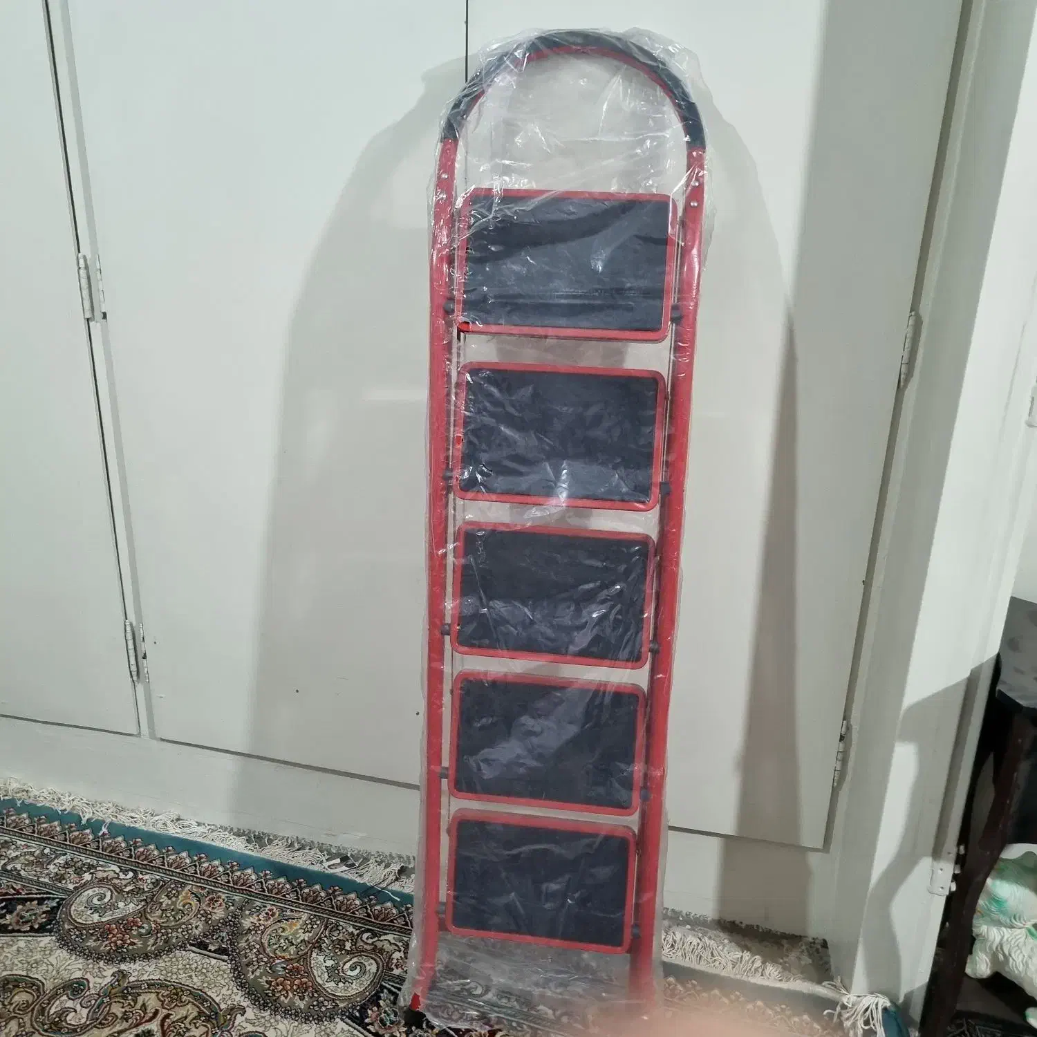 نردبان ۵ پله درجه ۱ کف پهن|ابزارآلات|تهران, خاوران|دیوار