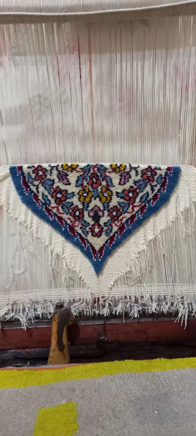 زیرتلفنی دستبافت نایین طرح قلب|فرش|نائین, |دیوار