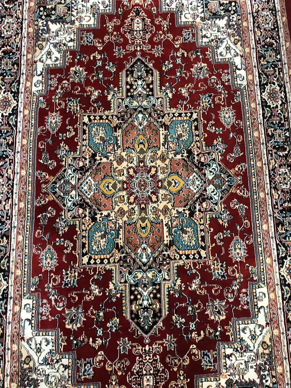 فرش کناره|فرش|جلفا, |دیوار