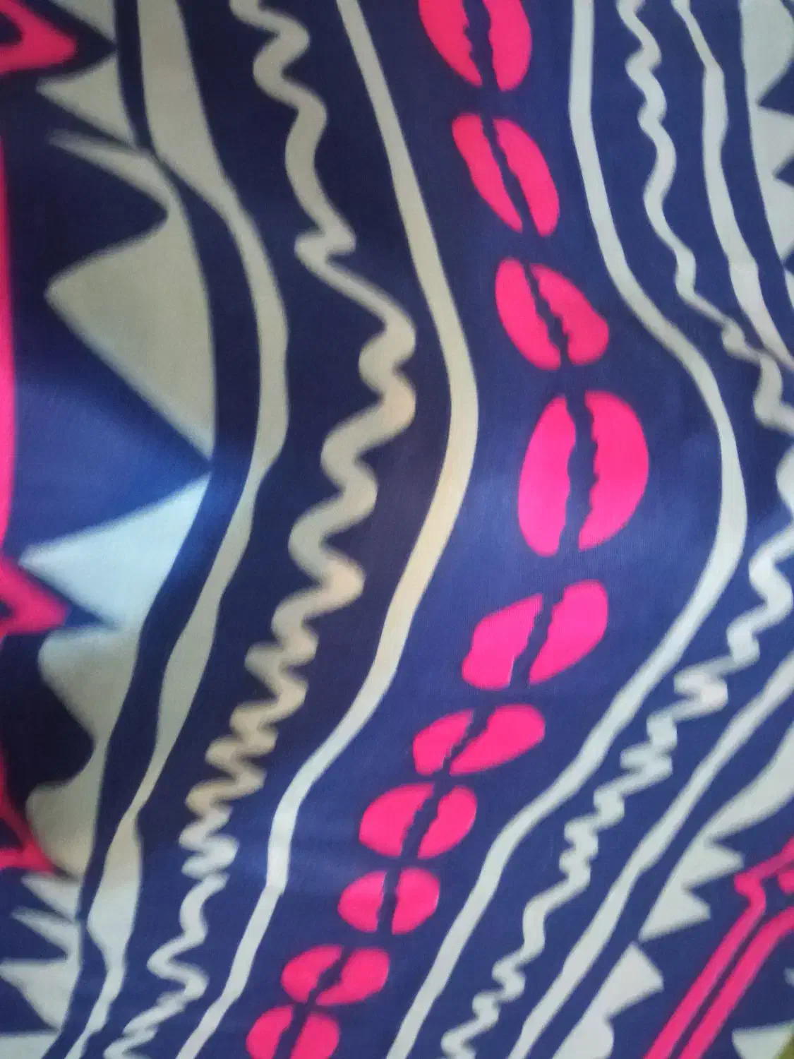 شال وروسری|لباس|رشت, ترمینال|دیوار