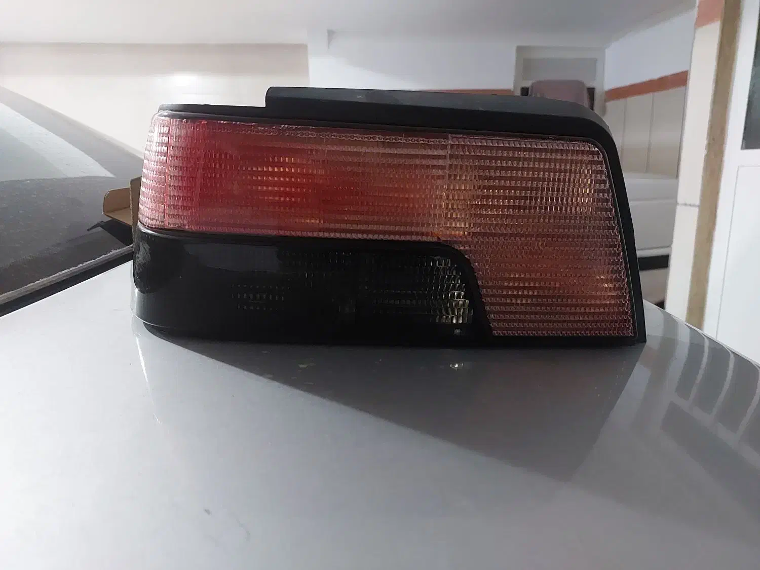 چراغ عقب 405 چپ و راست فابریکی|قطعات یدکی و لوازم جانبی|کرج, مطهری|دیوار